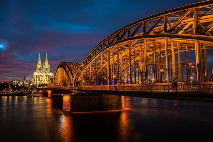 cologne-1078671_1280