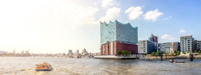 Hamburg Hafen und Elbphilharmonie
